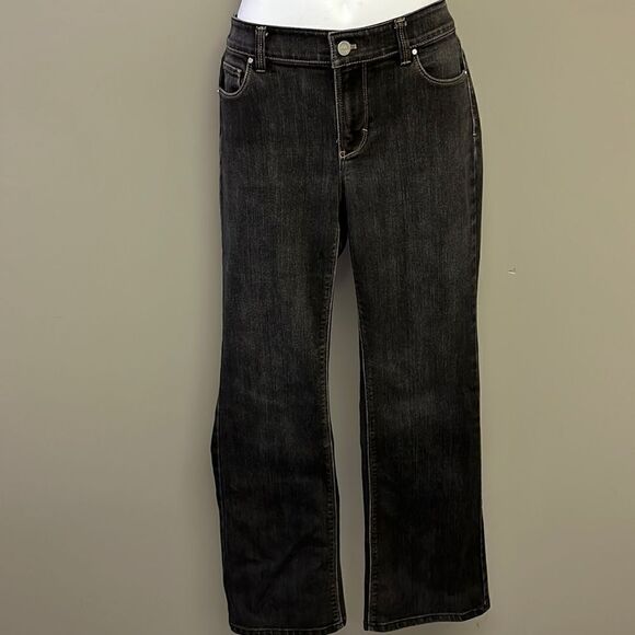 White House Black Market Black Distressed “Blanc” 5-Pocket Bootleg Jeans- 8S - Picture 1 of 14